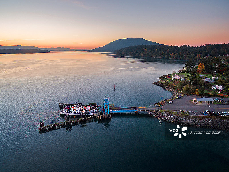 拉米岛渡轮图片素材