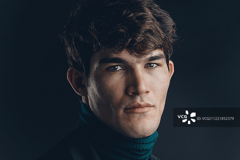 英俊男人的肖像图片素材
