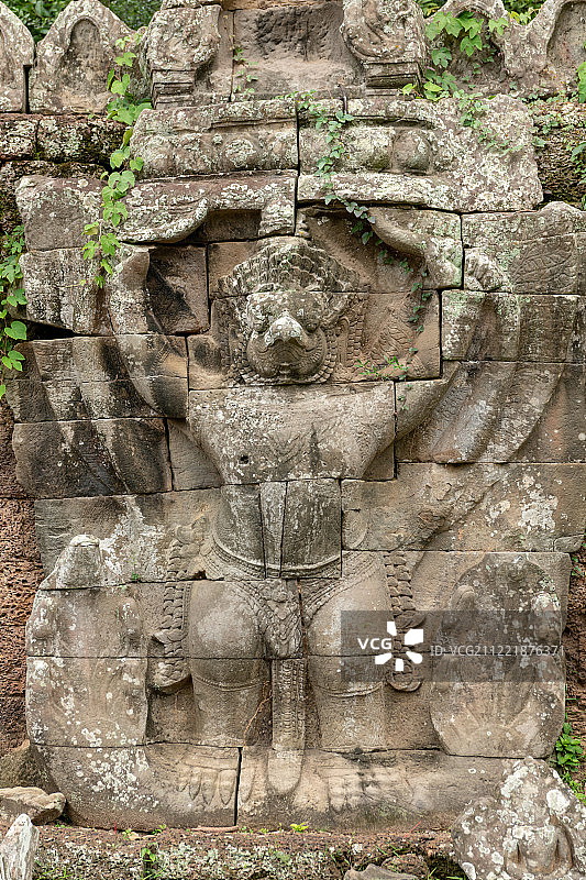 圣剑寺墙上的迦楼罗浮雕图片素材