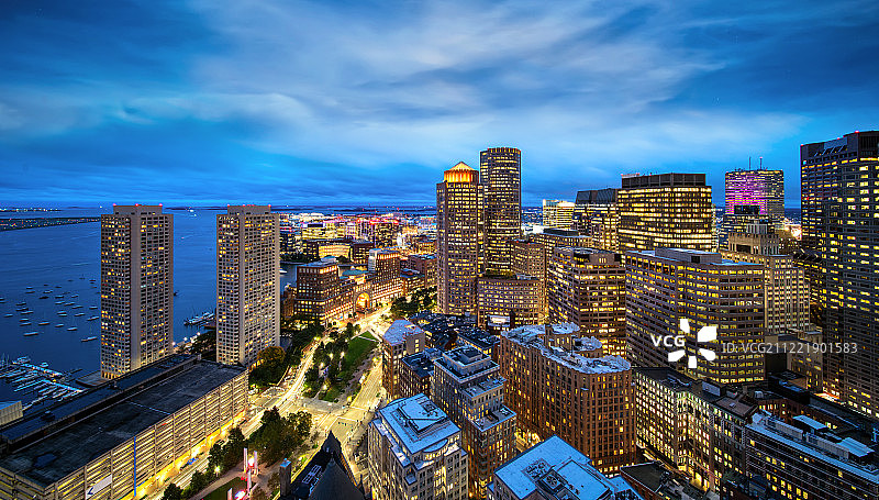 从酒店屋顶看到的波士顿城市景观图片素材