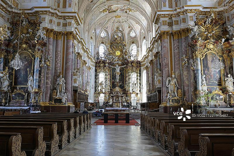 菲尔斯滕费尔德修道院圣母升天祭坛区内部，德国巴伐利亚图片素材