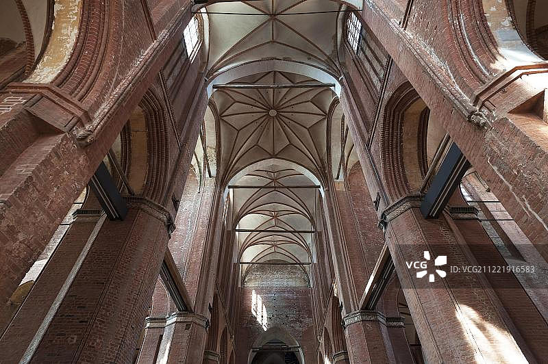 德国梅克伦堡-前波美拉尼亚州维斯马乔治教堂拱顶哥特式砖砌建筑图片素材
