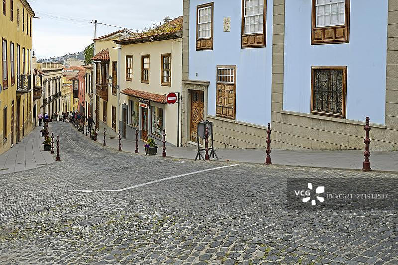 西班牙加那利群岛特内里费岛奥罗塔瓦的典型小巷图片素材