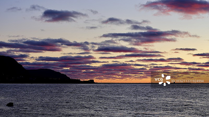 岩石港的日落图片素材