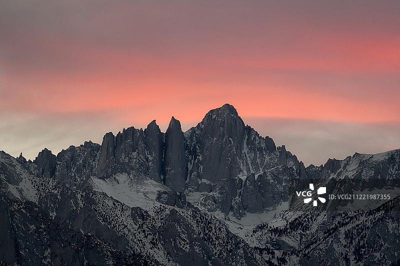 孤松日落图片素材