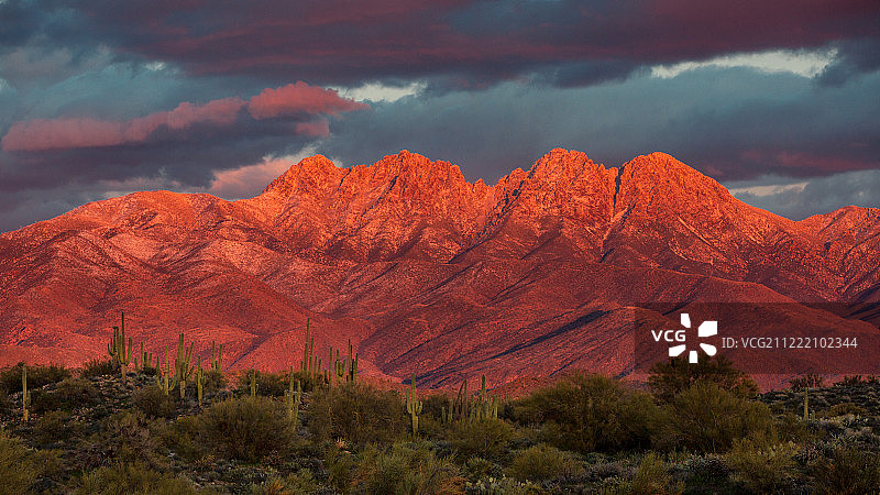 四峰荒野图片素材