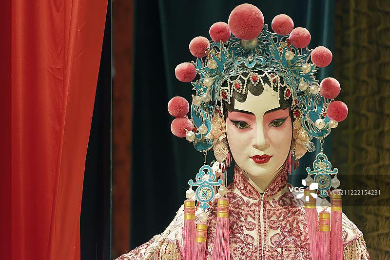 中国香港粤剧文物馆的粤剧人物盛装娃娃图片素材