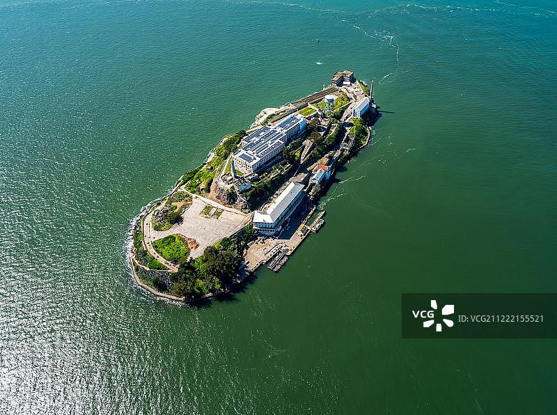 恶魔岛监狱岛航拍，美国加利福尼亚州旧金山图片素材