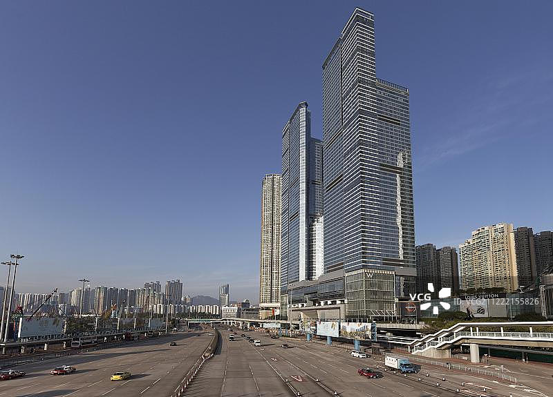 香港西九龙快速公路及住宅楼群图片素材