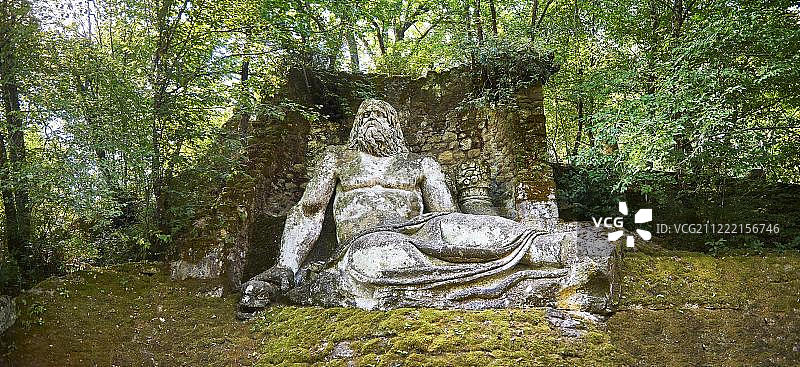 怪物公园的海王星雕塑图片素材