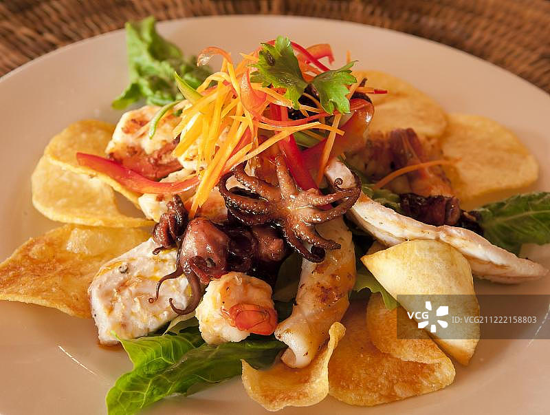 烤海鲜拼盘，开胃菜，斐济马坦吉私人岛屿度假村图片素材