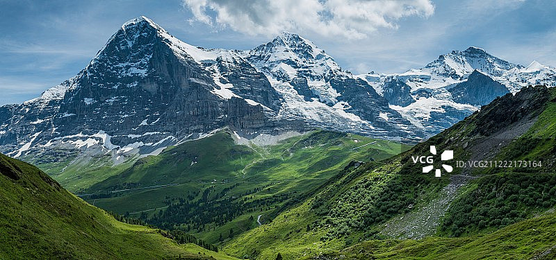 三颗冰巨行星图片素材