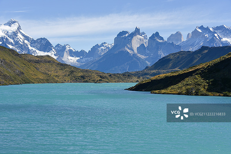 百内塔的佩霍湖图片素材