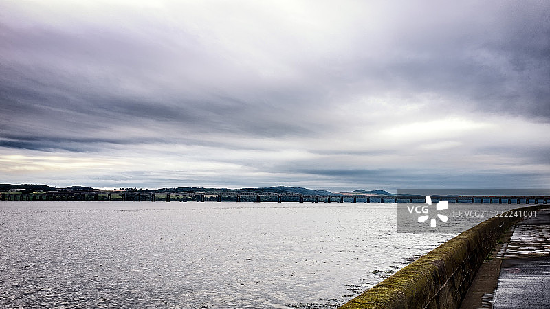 泰河沿岸（彩色）图片素材