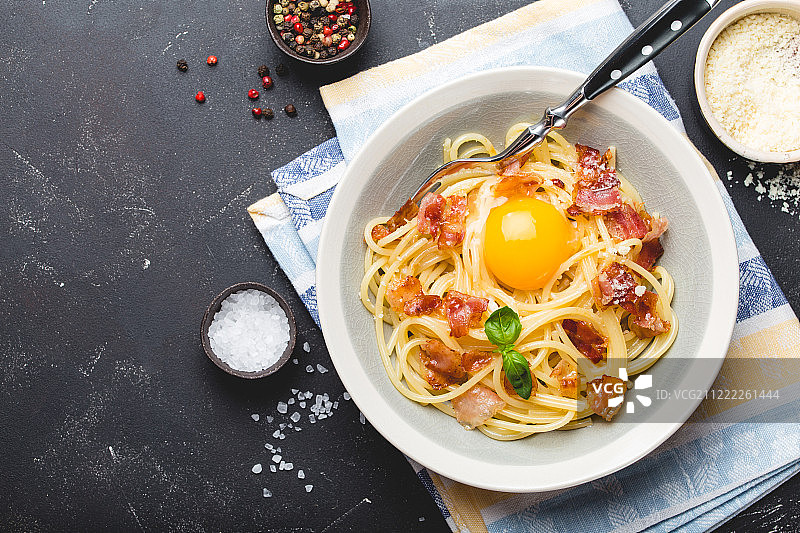 意式培根奶油意大利面图片素材