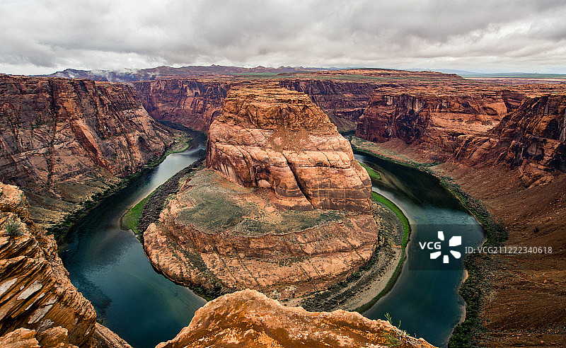 马蹄弯曲图片素材