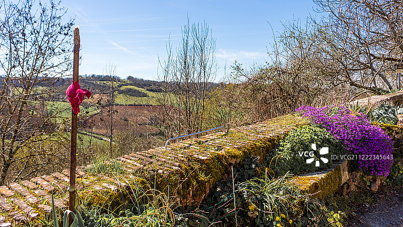 迷失于顶峰图片素材
