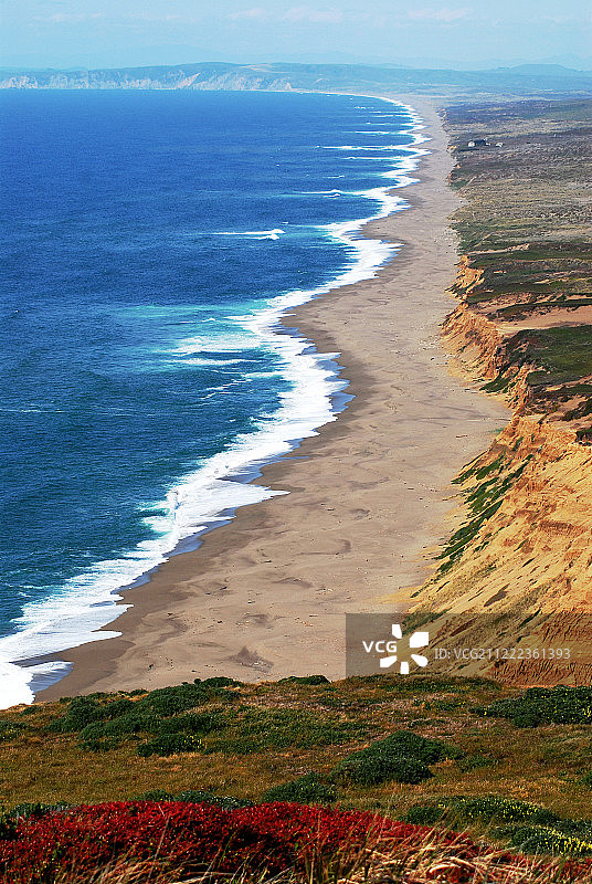 加利福尼亚州雷耶斯角以北的美丽海岸线图片素材