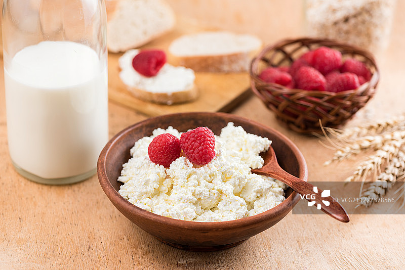 乡村碗里的农家干酪图片素材