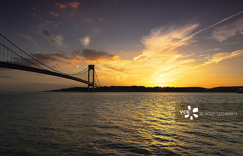 韦拉扎诺海峡大桥图片素材