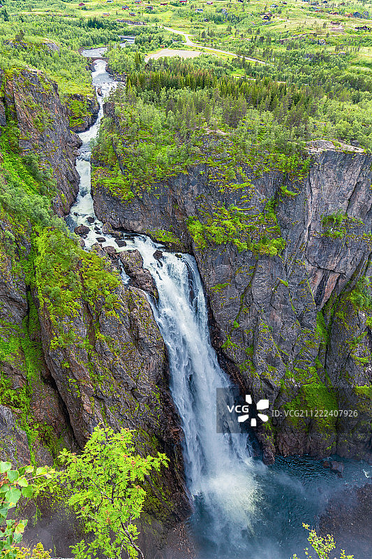 挪威山区沃灵斯瀑布图片素材