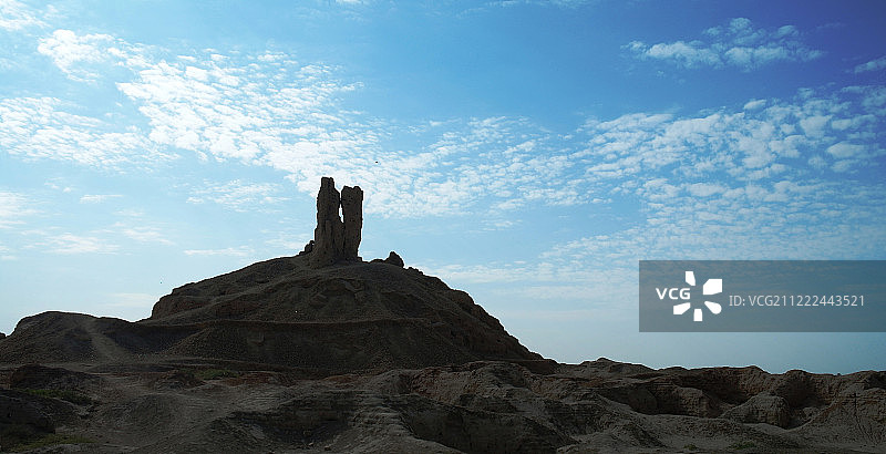 沙漠岩层地貌图片素材