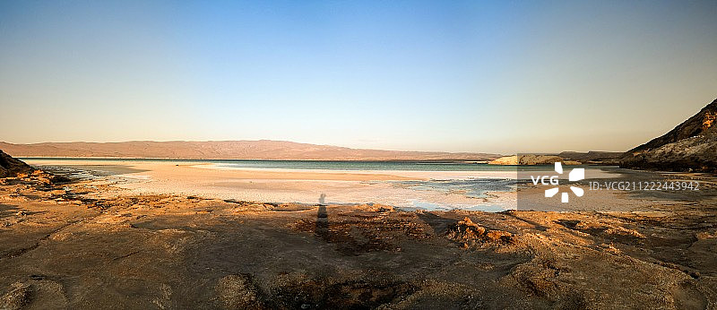 吉布提阿萨尔盐湖陨石坑全景图片素材