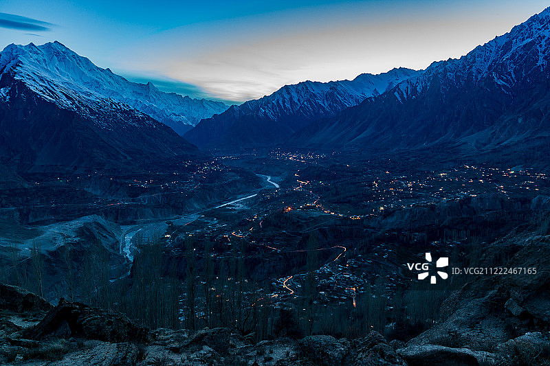 灯光开启图片素材