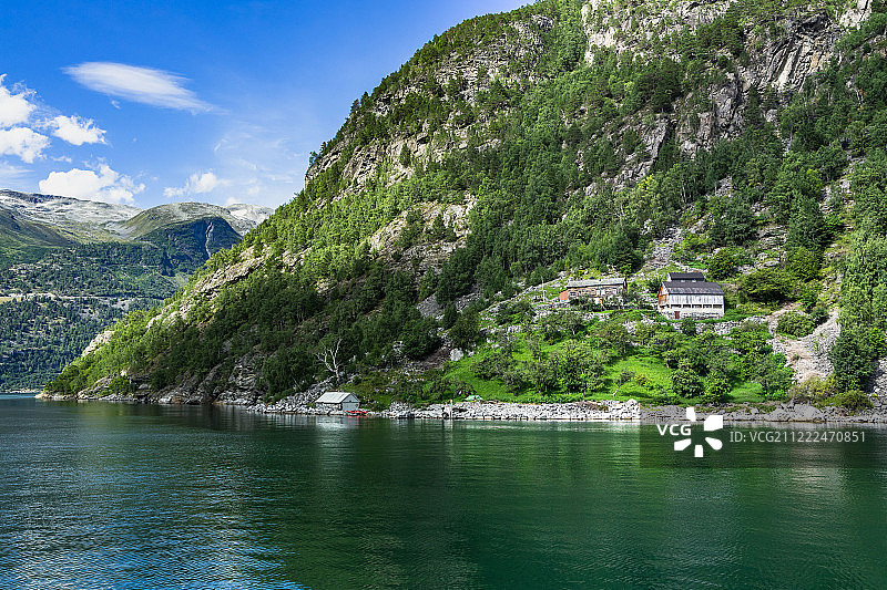盖朗厄尔峡湾山坡上的农场图片素材