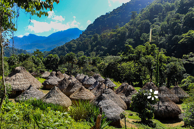 哥伦比亚山区的土著城镇图片素材