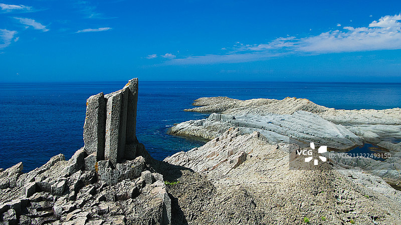 库纳希尔岛Stolbchatiy海角岩石图片素材