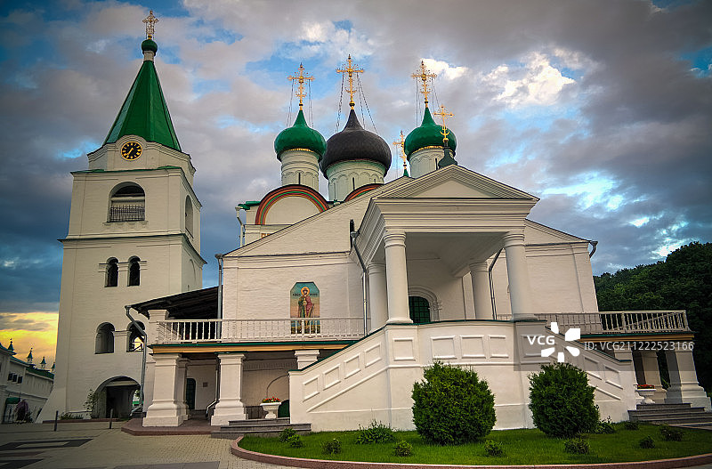 俄罗斯下诺夫哥罗德佩乔尔斯基升天修道院景观图片素材