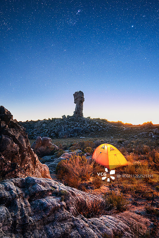 黎明时分的马泰塞十字露营地图片素材