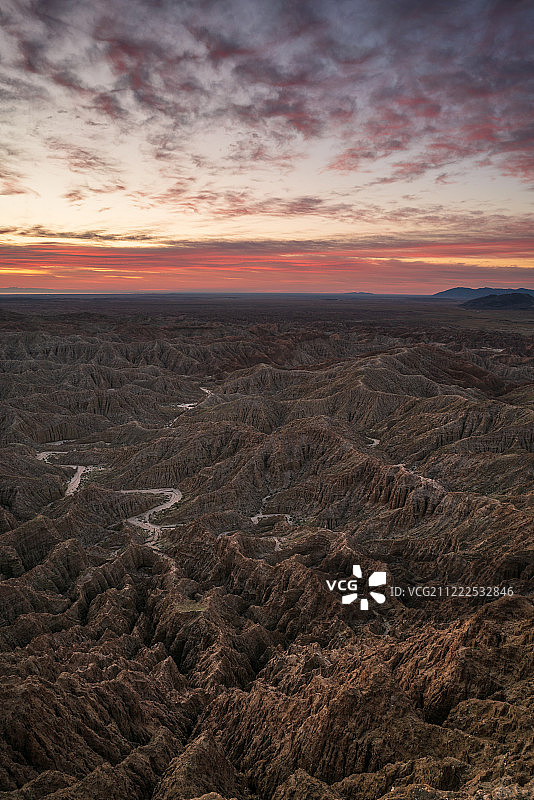 字体点日出图片素材