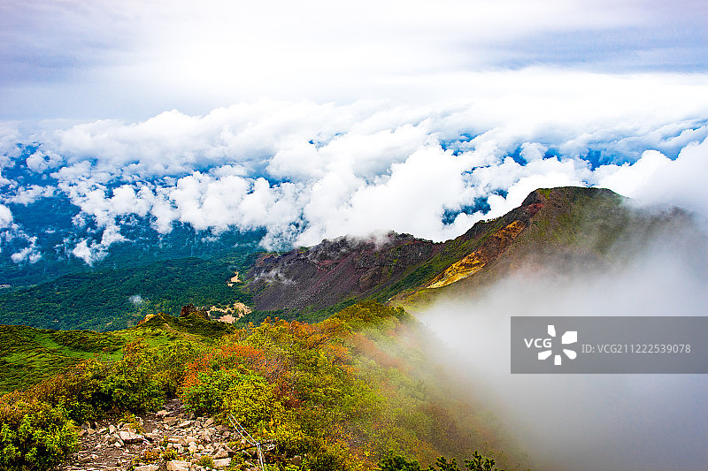 磐梯山顶的云海图片素材