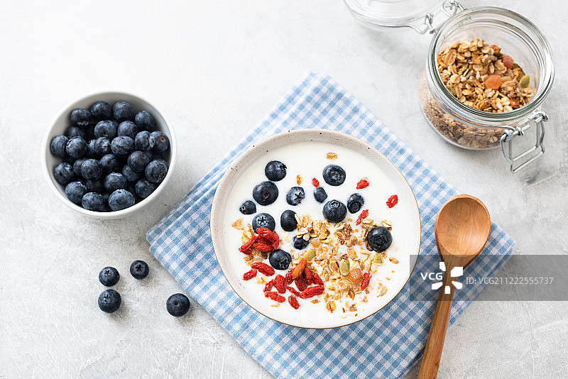 格兰诺拉麦片浆果酸奶碗早餐图片素材