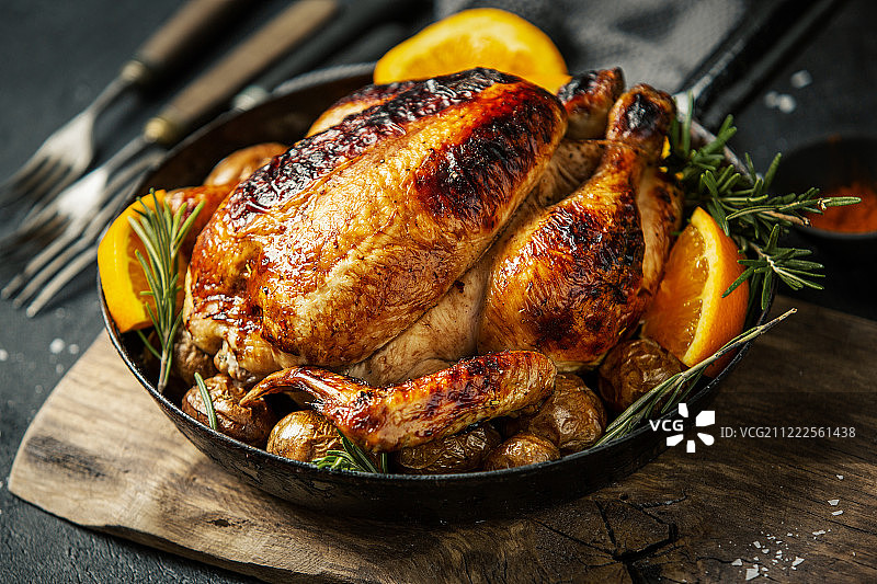香料烤全鸡图片素材