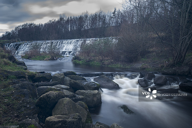 森林河流航拍图片素材