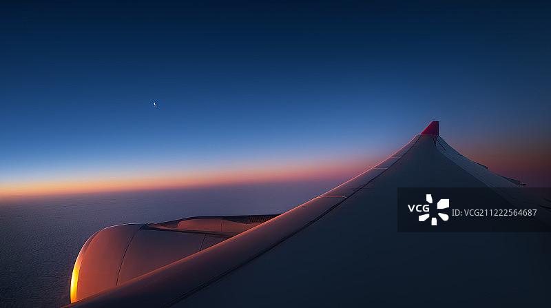 飞机视角的蓬松云朵图片素材