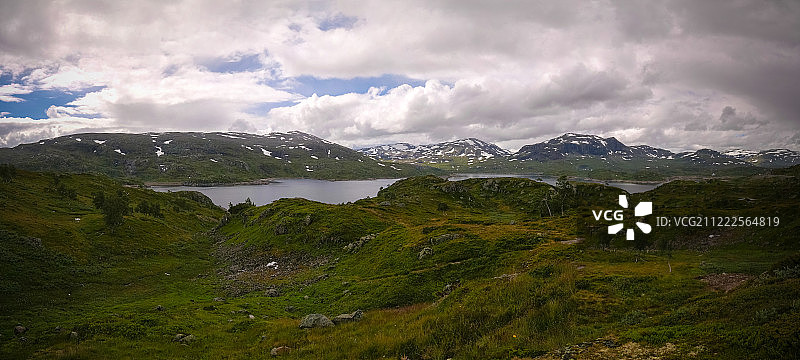 挪威哈当厄高原和沃特纳湖全景图片素材