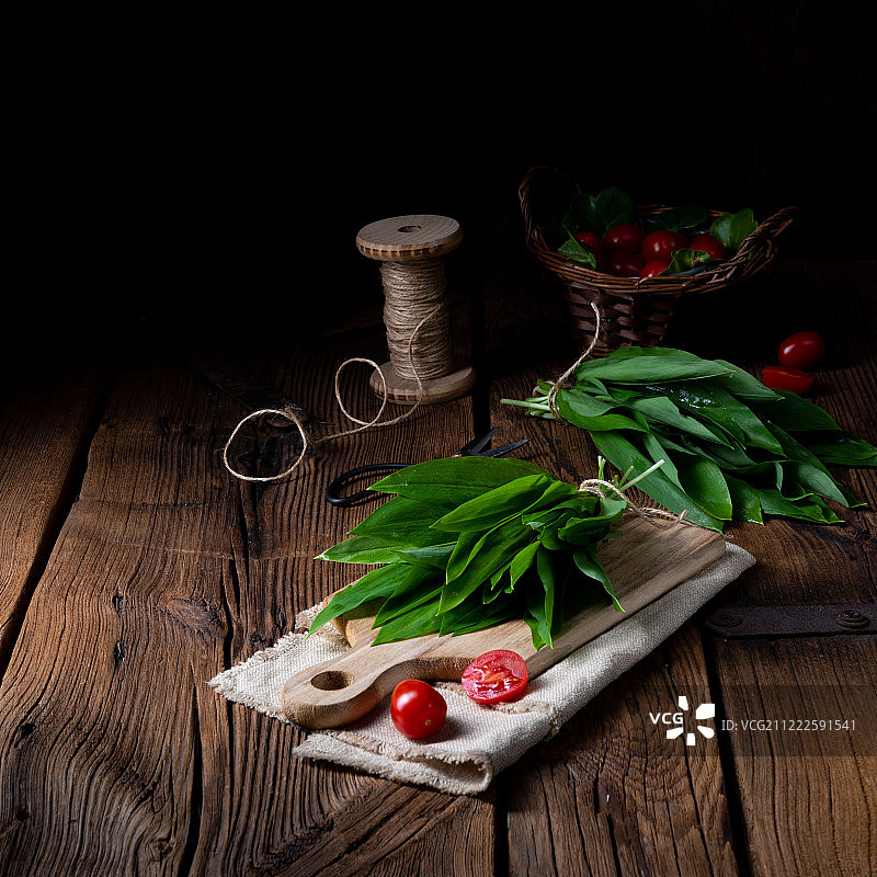 富含多种维生素的新鲜熊葱图片素材