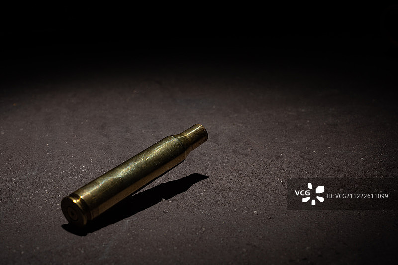 子弹坠落图片素材