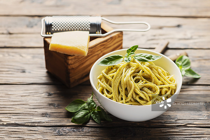 利古里亚罗勒意面图片素材