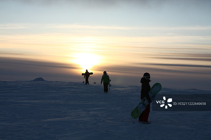 走向太阳图片素材