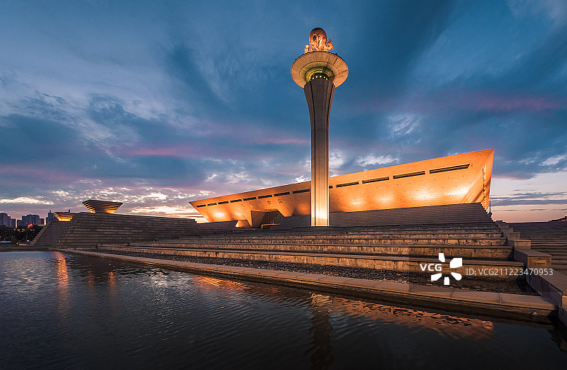 傍晚的洛阳博物馆图片素材