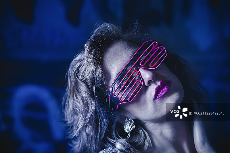 霓虹色调图片素材