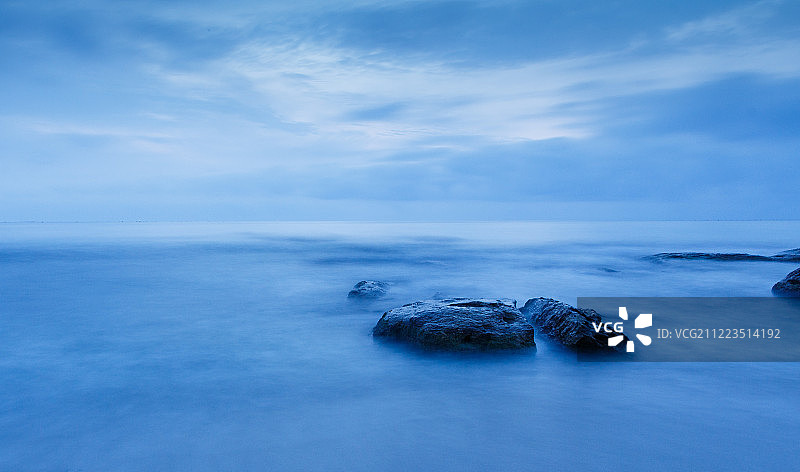 蓝色风景海岩图片素材