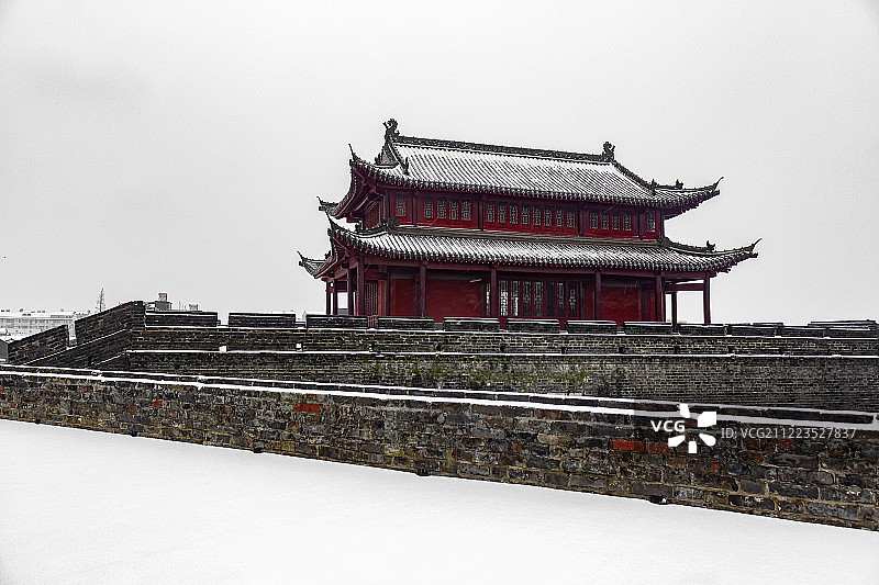 雪染荆州古城图片素材