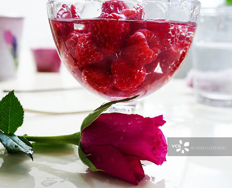 每天都是庆祝生命的美好日子图片素材