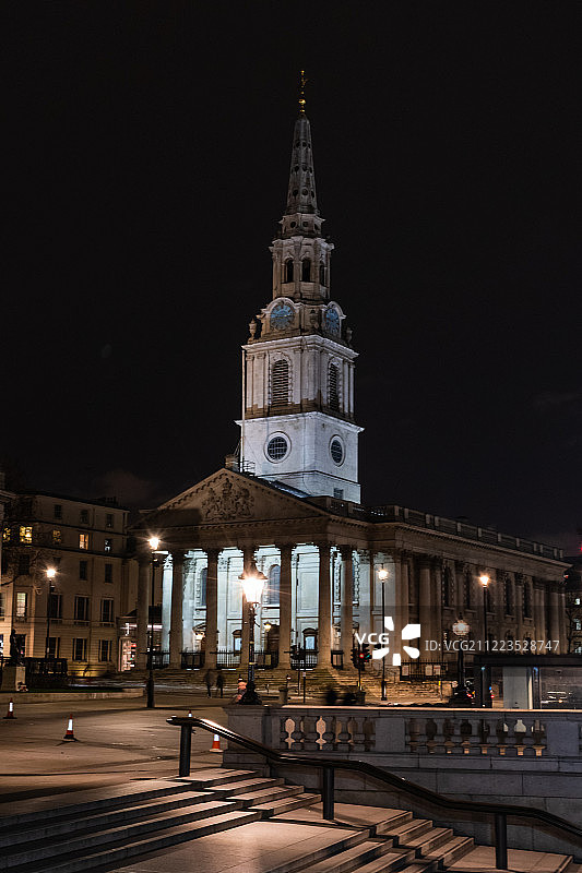伦敦特拉法加广场夜景图片素材